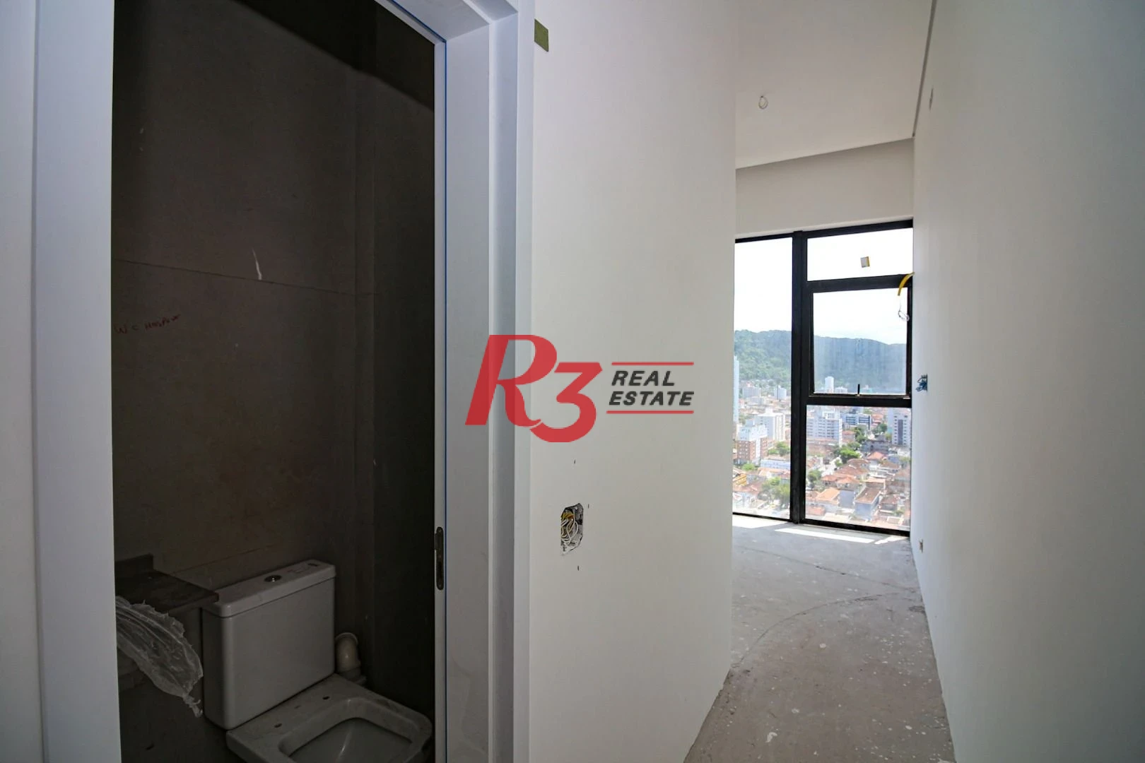 Cobertura com 4 suítes à venda, 320 m² por R$ 5.500.000 - José Menino - Santos/SP
