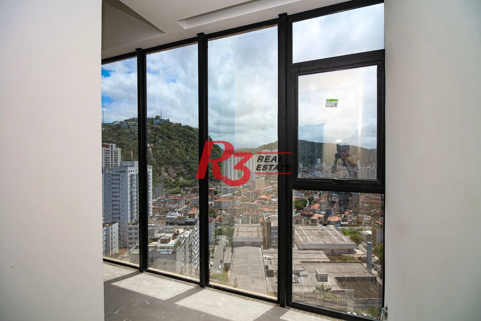 Cobertura com 4 suítes à venda, 320 m² por R$ 5.500.000 - José Menino - Santos/SP