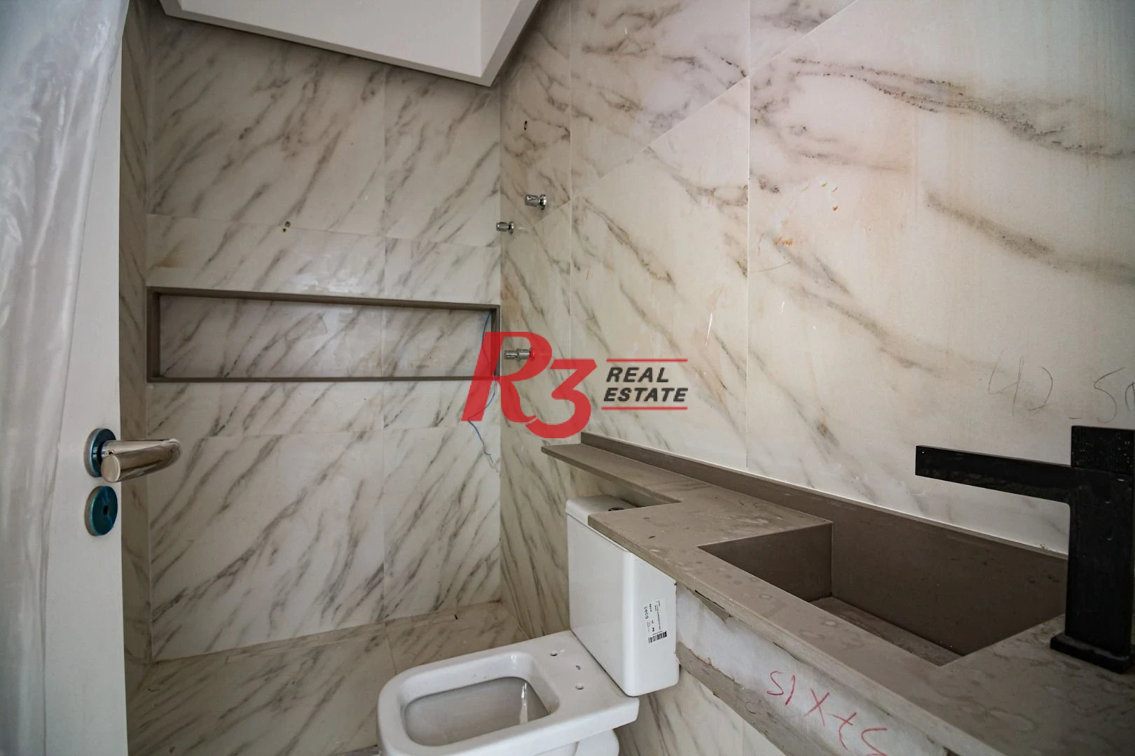 Cobertura com 4 suítes à venda, 320 m² por R$ 5.500.000 - José Menino - Santos/SP