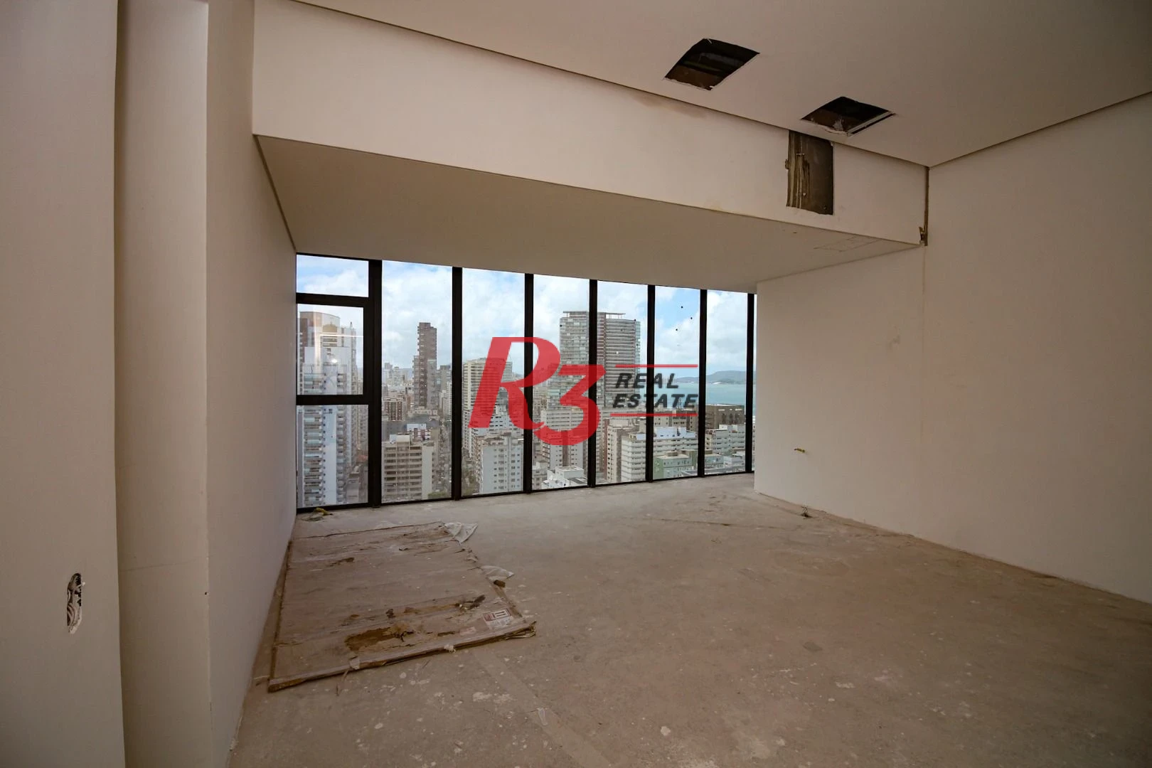 Cobertura com 4 suítes à venda, 320 m² por R$ 5.500.000 - José Menino - Santos/SP