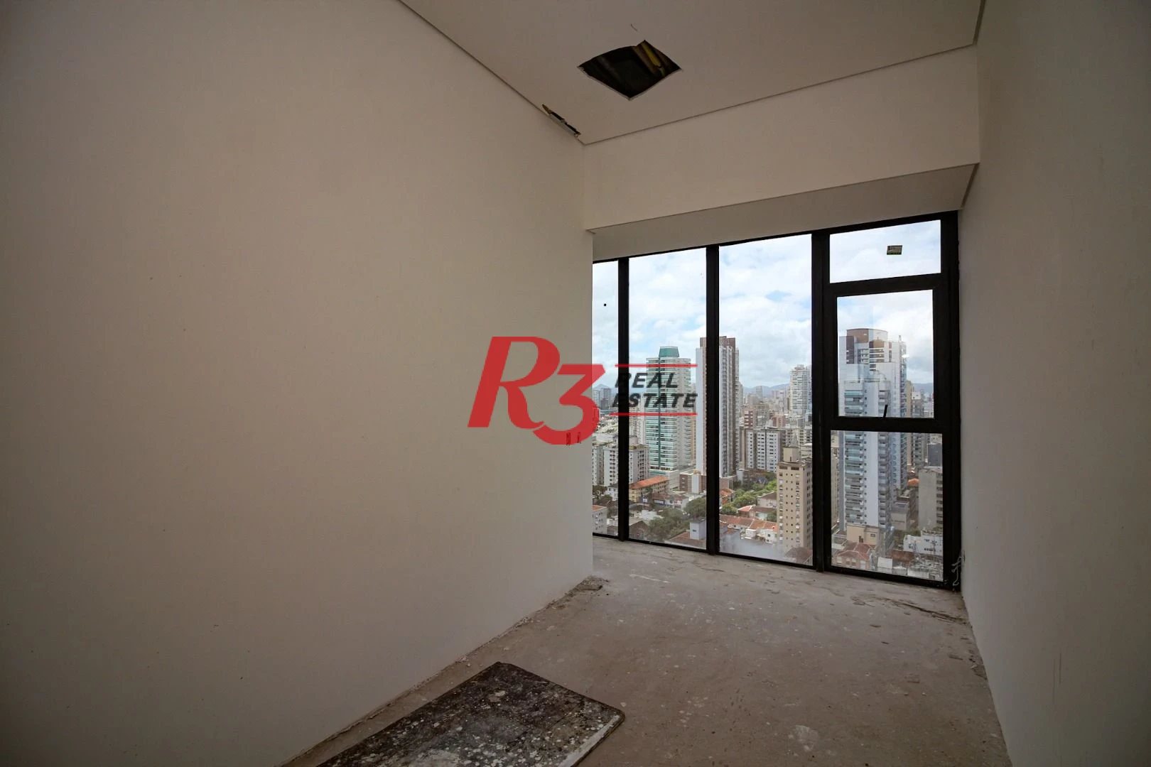 Cobertura com 4 suítes à venda, 320 m² por R$ 5.500.000 - José Menino - Santos/SP