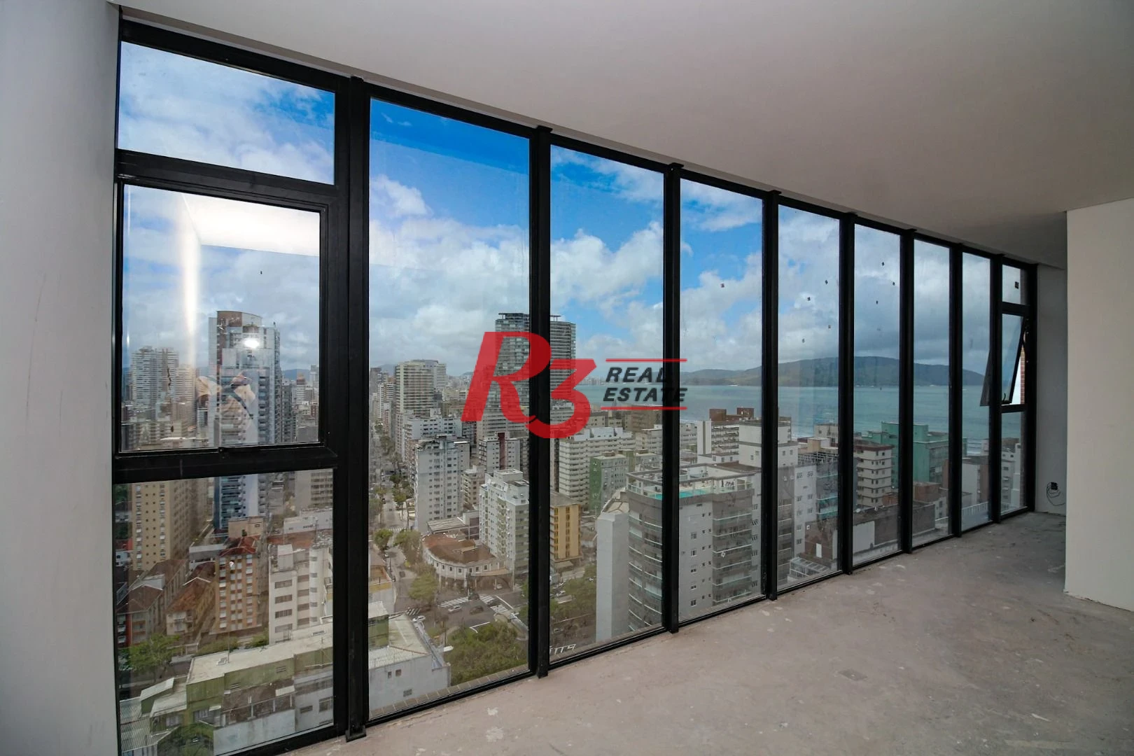 Cobertura com 4 suítes à venda, 320 m² por R$ 5.500.000 - José Menino - Santos/SP
