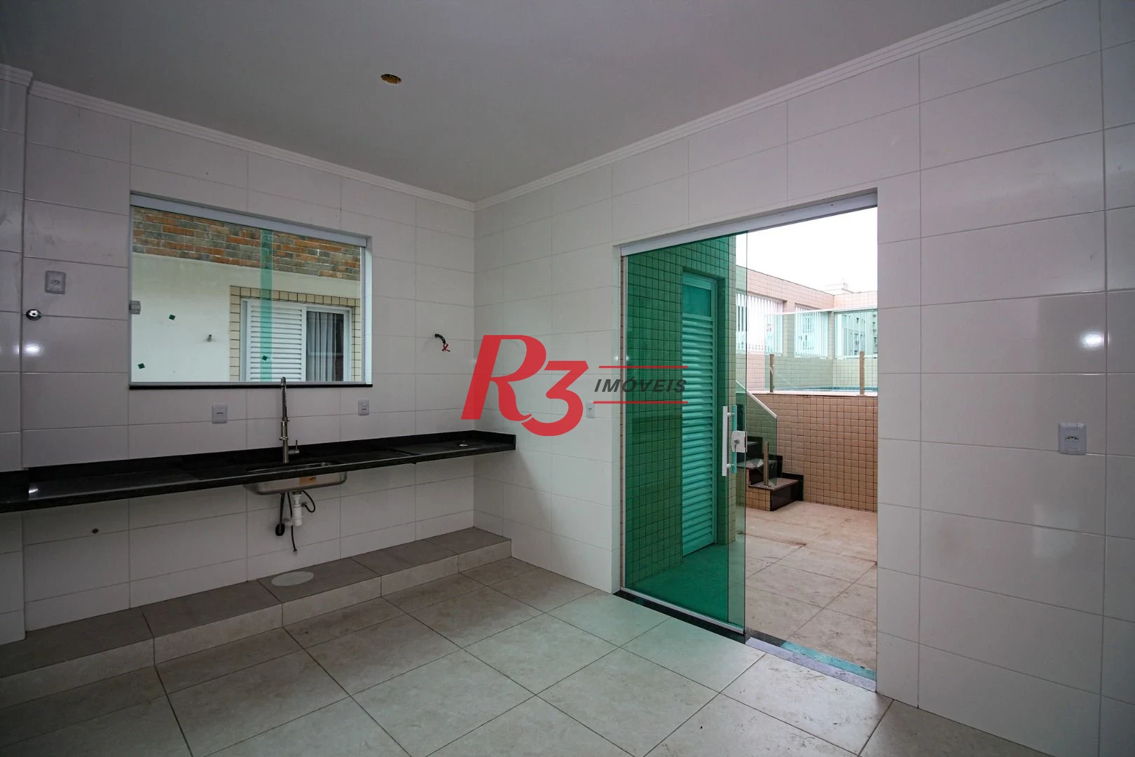 Casa com 3 dormitórios à venda, 240 m² por R$ 1.700.000,00 - Boqueirão - Santos/SP