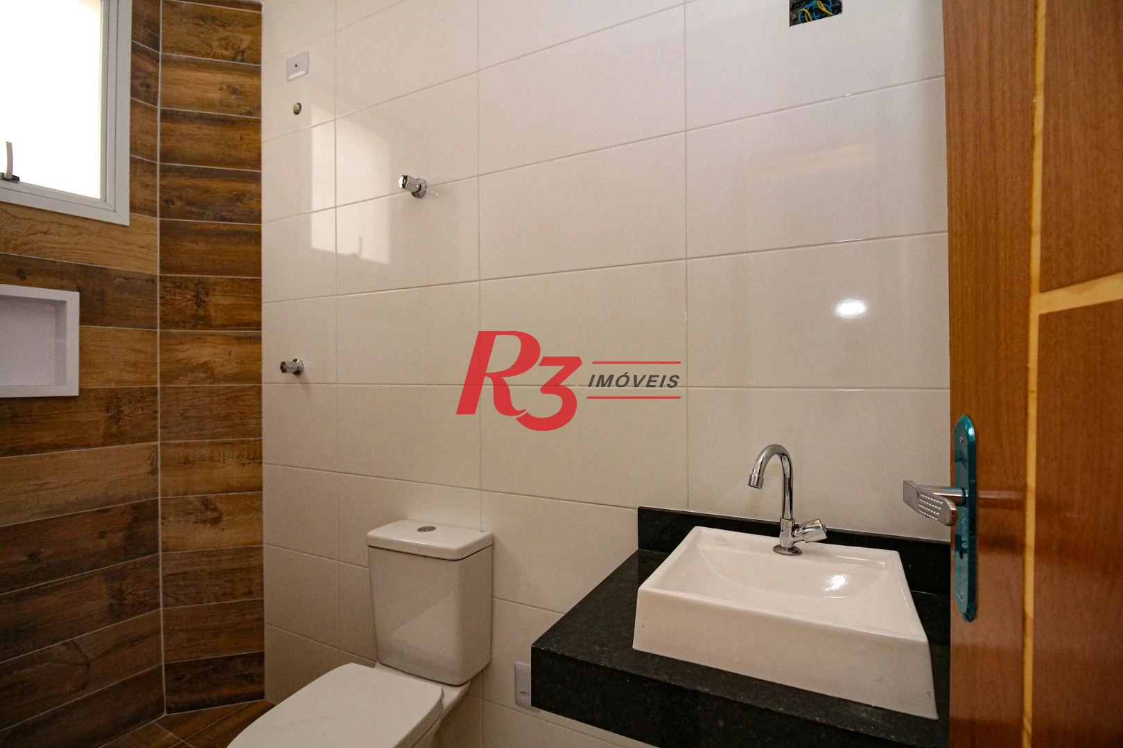 Casa com 3 dormitórios à venda, 240 m² por R$ 1.700.000,00 - Boqueirão - Santos/SP