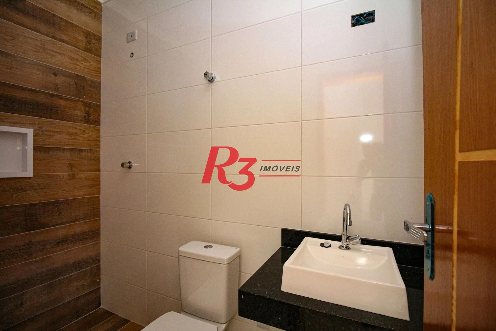Casa com 3 dormitórios à venda, 240 m² por R$ 1.700.000,00 - Boqueirão - Santos/SP
