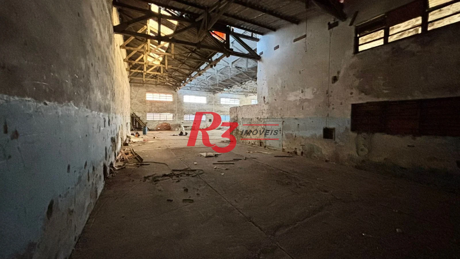 Galpão, 1089 m² - venda por R$ 6.500.000,00 ou aluguel por R$ 30.000,00/mês - Chico de Paula - Santos/SP