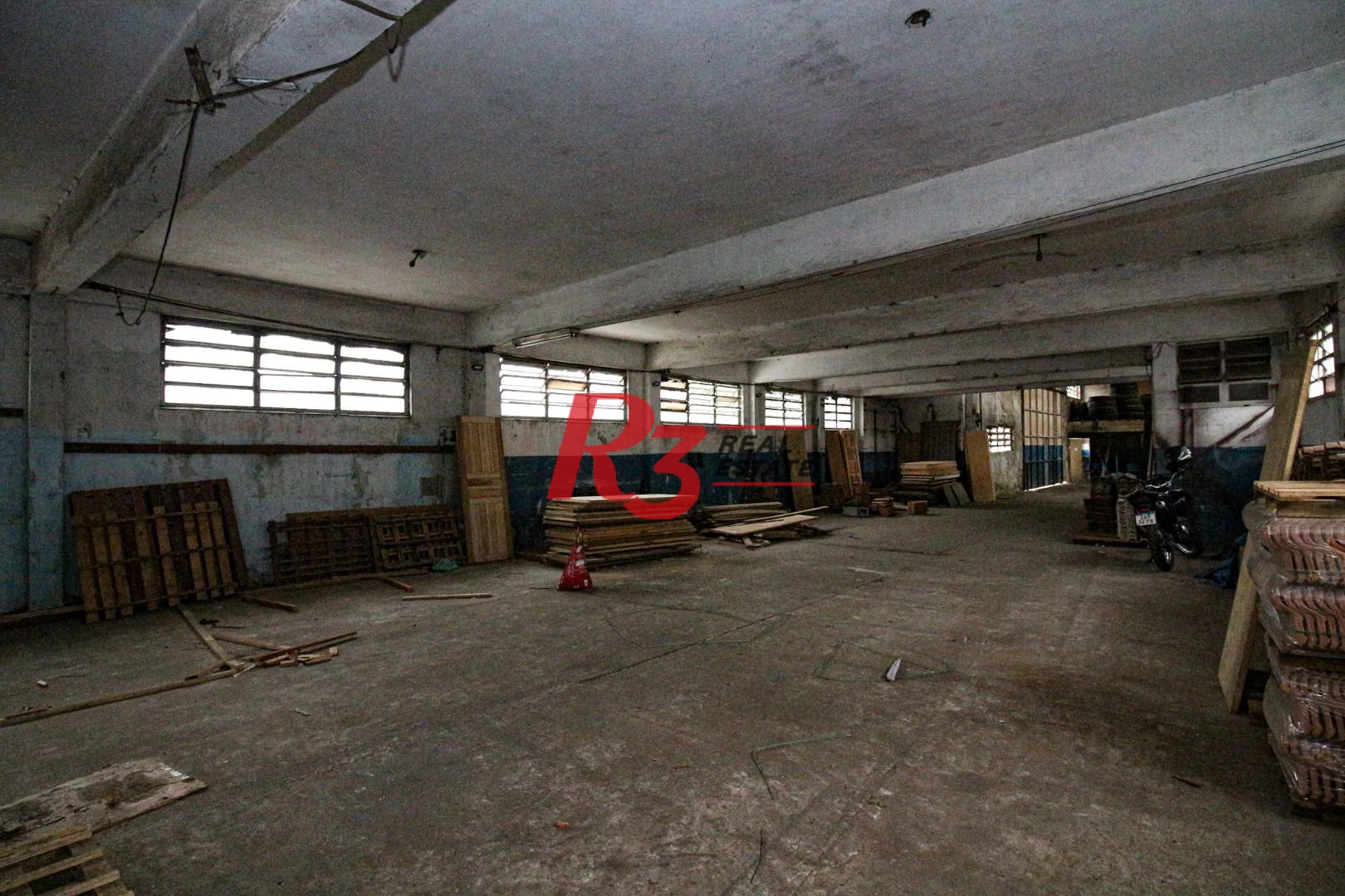 Galpão, 1089 m² - venda por R$ 6.500.000,00 ou aluguel por R$ 30.000,00/mês - Chico de Paula - Santos/SP