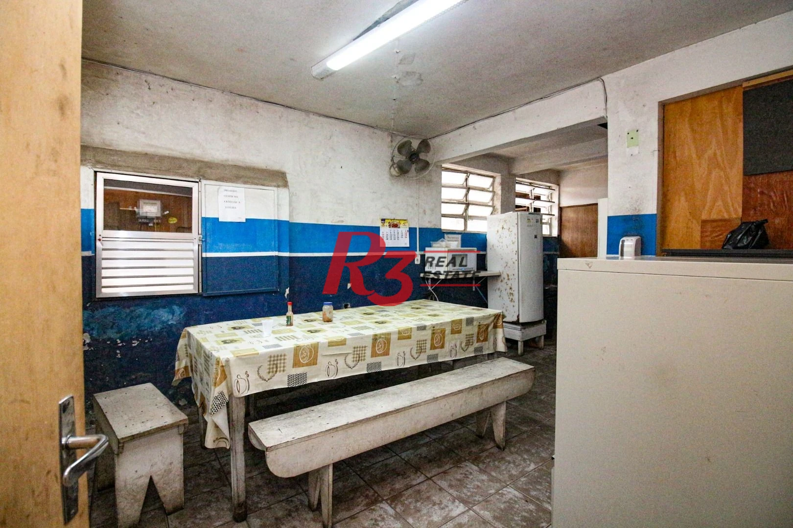 Galpão, 1089 m² - venda por R$ 6.500.000,00 ou aluguel por R$ 30.000,00/mês - Chico de Paula - Santos/SP