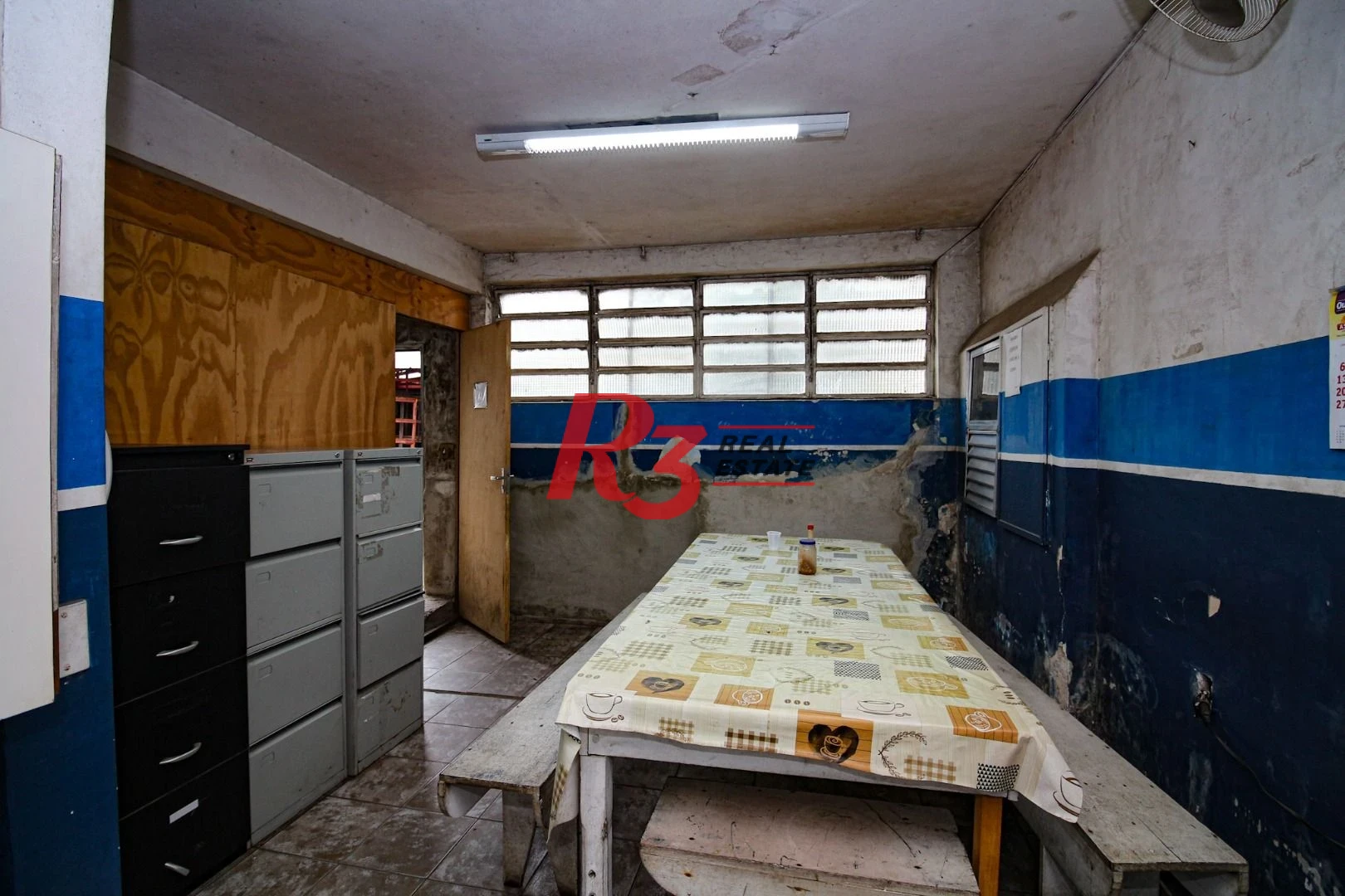 Galpão, 1089 m² - venda por R$ 6.500.000,00 ou aluguel por R$ 30.000,00/mês - Chico de Paula - Santos/SP