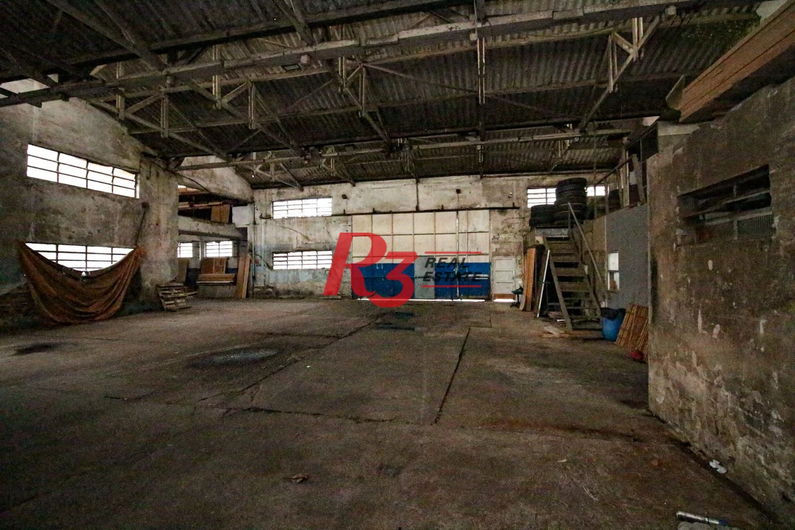 Galpão, 1089 m² - venda por R$ 6.500.000,00 ou aluguel por R$ 30.000,00/mês - Chico de Paula - Santos/SP