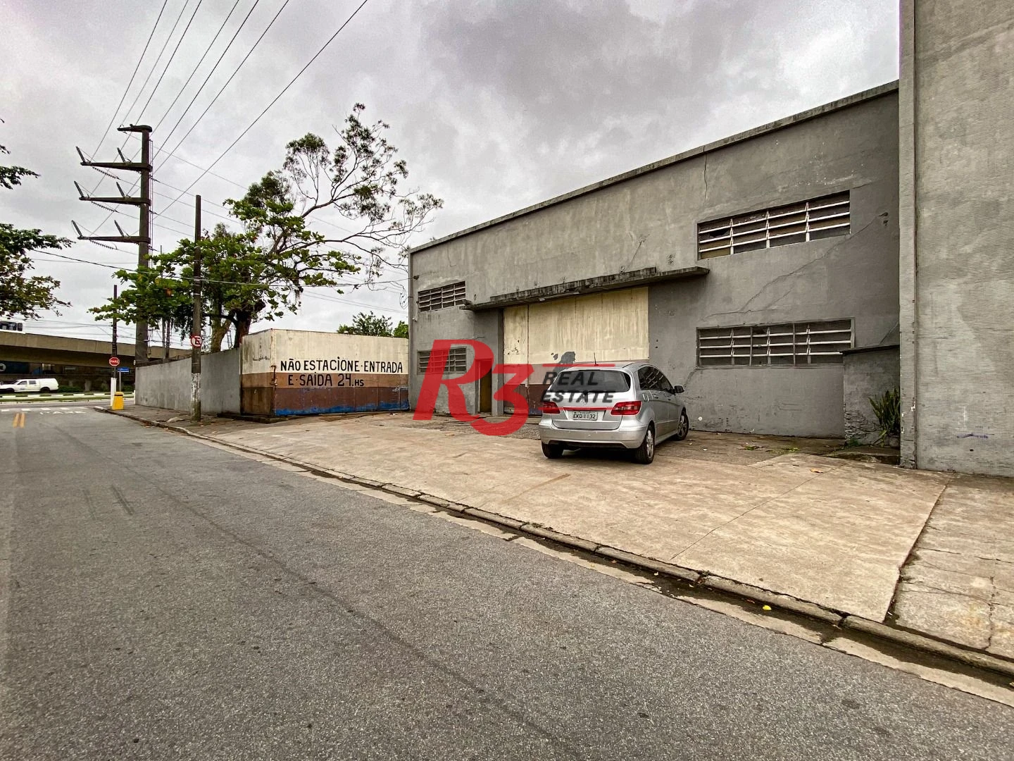Galpão, 1089 m² - venda por R$ 6.500.000,00 ou aluguel por R$ 30.000,00/mês - Chico de Paula - Santos/SP