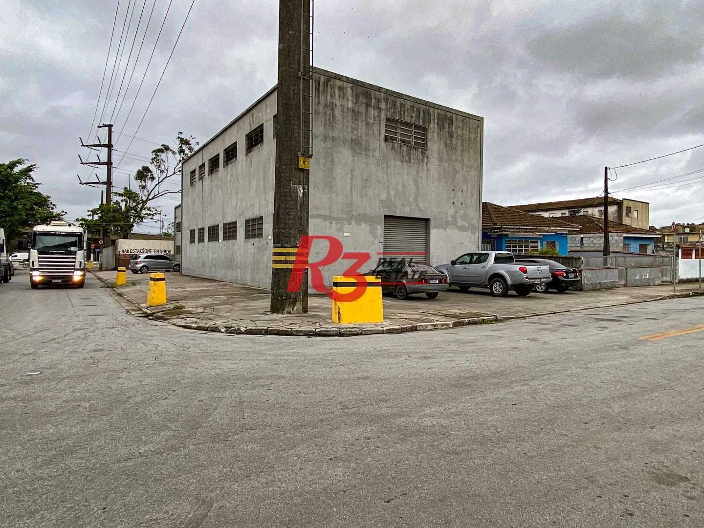 Galpão, 1089 m² - venda por R$ 6.500.000,00 ou aluguel por R$ 30.000,00/mês - Chico de Paula - Santos/SP