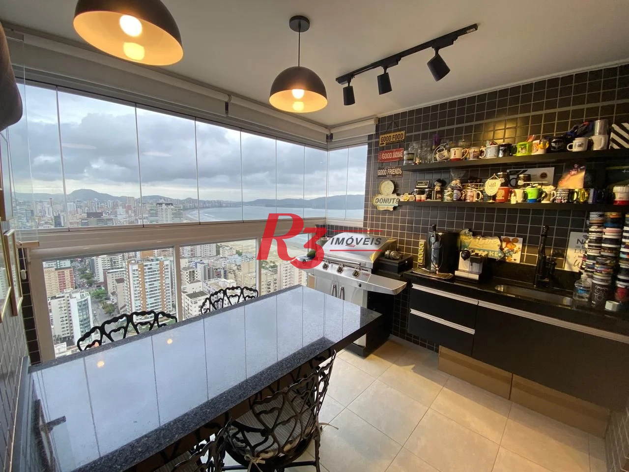Apartamento Duplex com 3 dormitórios à venda, 125 m² por R$ 2.100.000,00 - Pompéia - Santos/SP