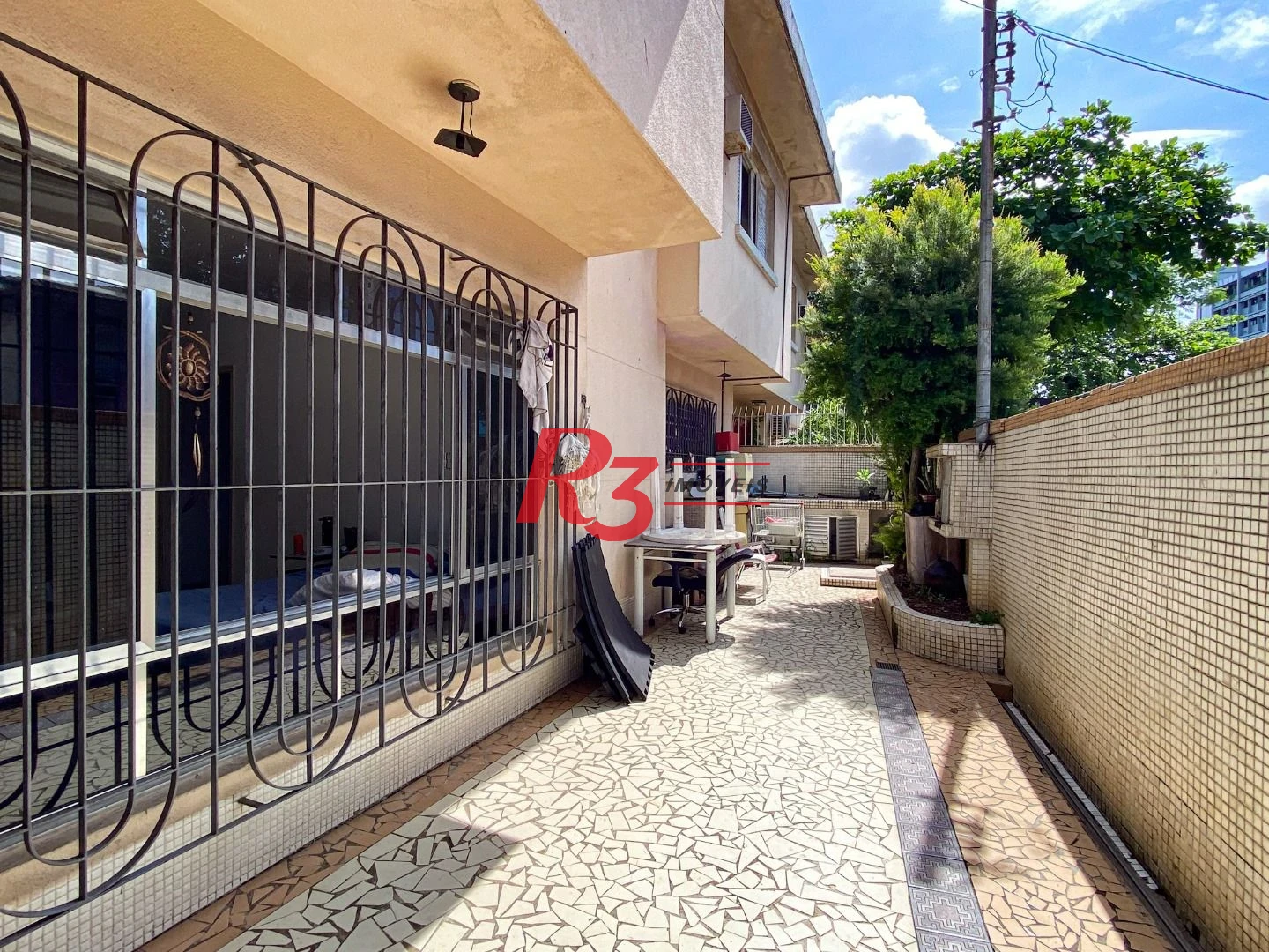 Casa com 4 dormitórios à venda, 175 m² por R$ 1.000.000,00 - Encruzilhada - Santos/SP