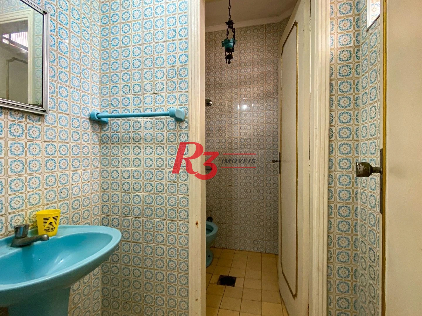 Casa com 4 dormitórios à venda, 175 m² por R$ 1.000.000,00 - Encruzilhada - Santos/SP