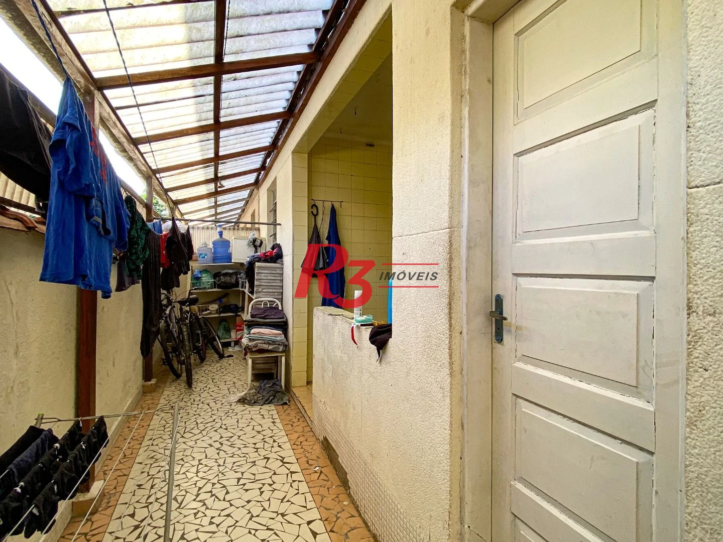 Casa com 4 dormitórios à venda, 175 m² por R$ 1.000.000,00 - Encruzilhada - Santos/SP
