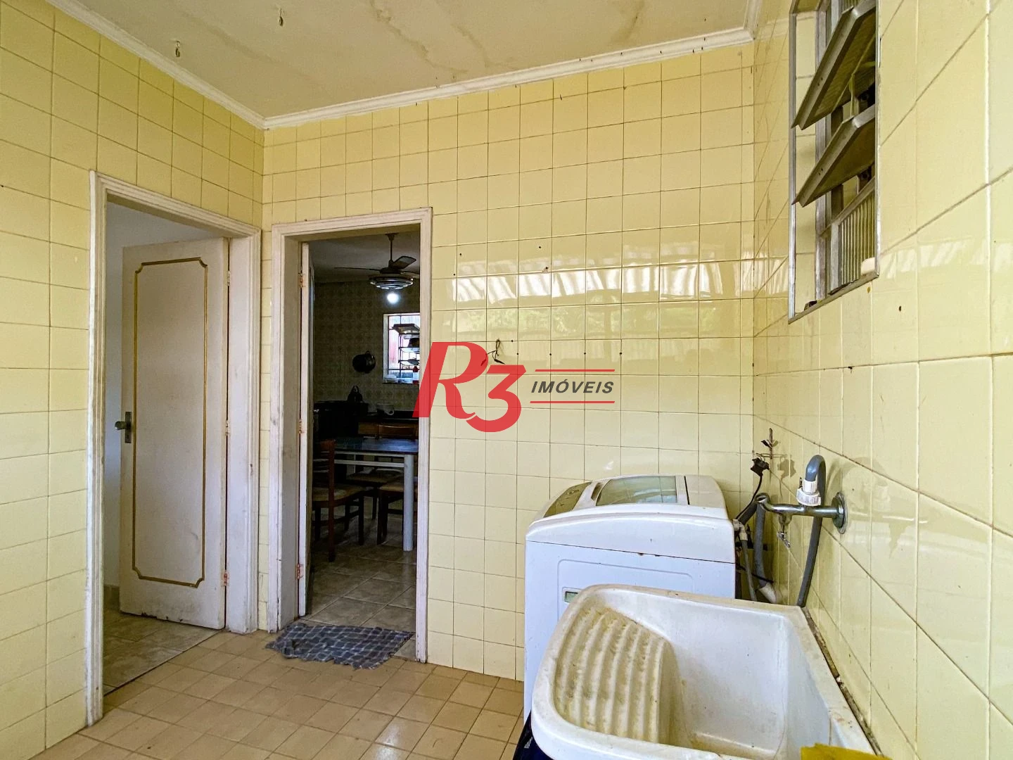 Casa com 4 dormitórios à venda, 175 m² por R$ 1.000.000,00 - Encruzilhada - Santos/SP