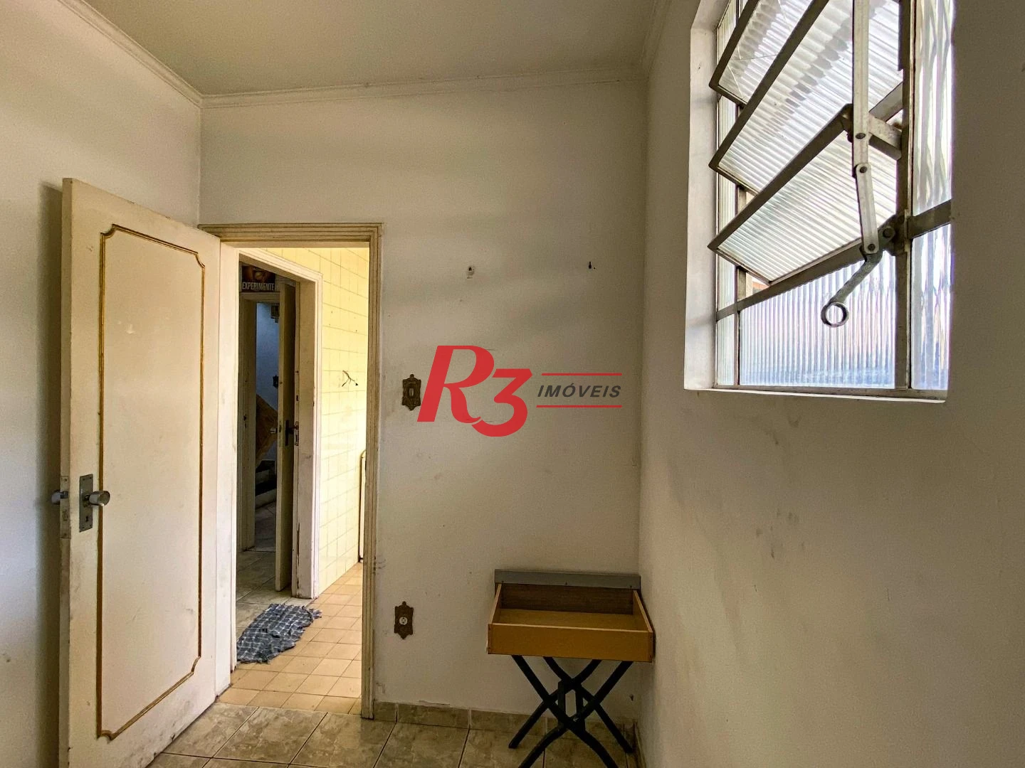 Casa com 4 dormitórios à venda, 175 m² por R$ 1.000.000,00 - Encruzilhada - Santos/SP