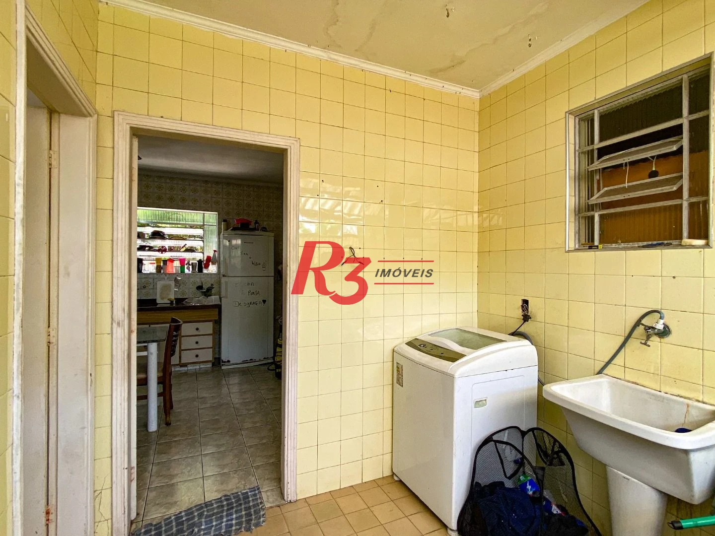 Casa com 4 dormitórios à venda, 175 m² por R$ 1.000.000,00 - Encruzilhada - Santos/SP