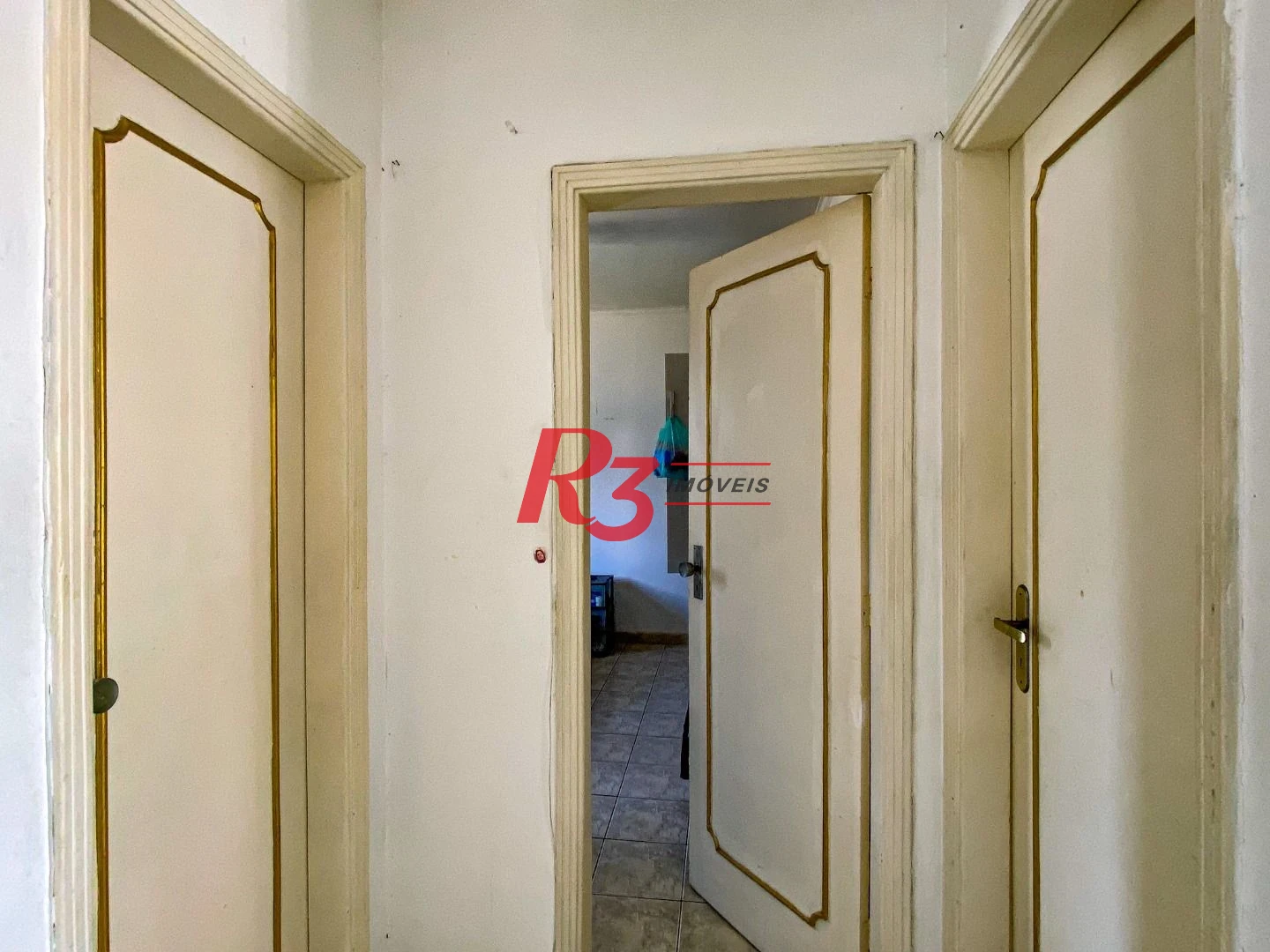 Casa com 4 dormitórios à venda, 175 m² por R$ 1.000.000,00 - Encruzilhada - Santos/SP