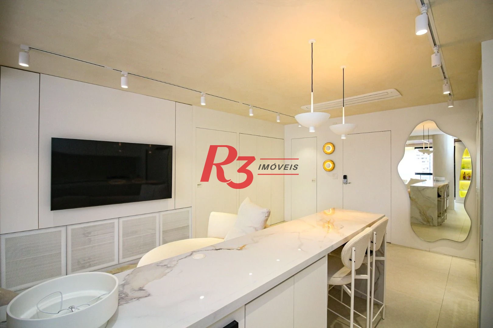 Apartamento com 2 dormitórios  à venda, 83 m² por R$ 1.590.000 - Boqueirão - Santos/SP