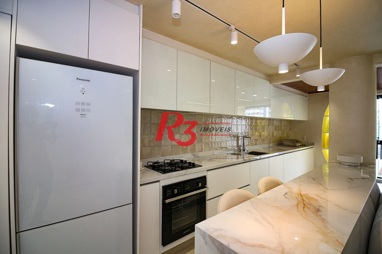 Apartamento com 2 dormitórios  à venda, 83 m² por R$ 1.590.000 - Boqueirão - Santos/SP