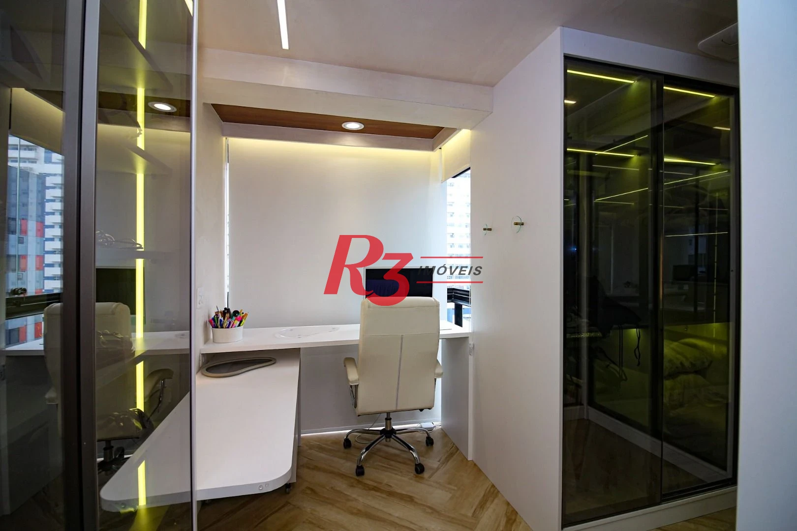Apartamento com 2 dormitórios  à venda, 83 m² por R$ 1.590.000 - Boqueirão - Santos/SP