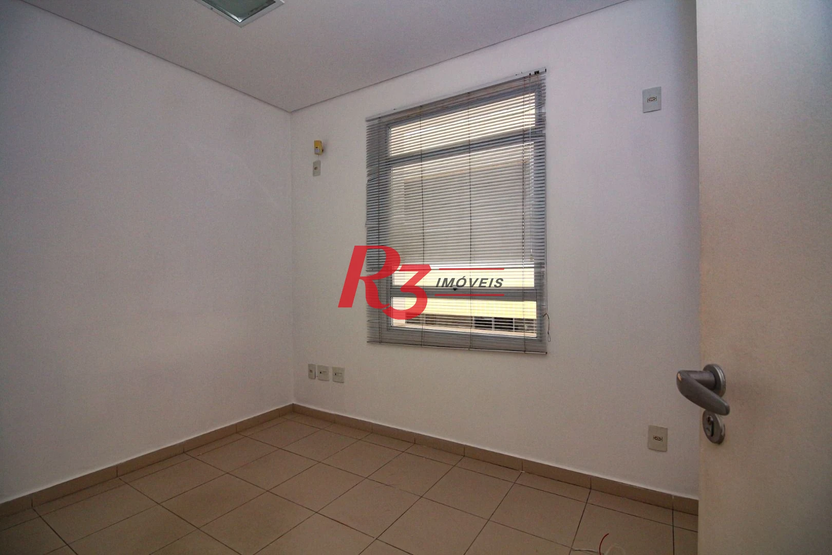 Sala para alugar, 18 m² por R$ 2.500,00/mês - Campo Grande - Santos/SP