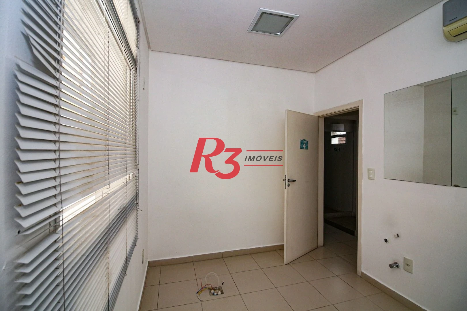 Sala para alugar, 18 m² por R$ 2.500,00/mês - Campo Grande - Santos/SP