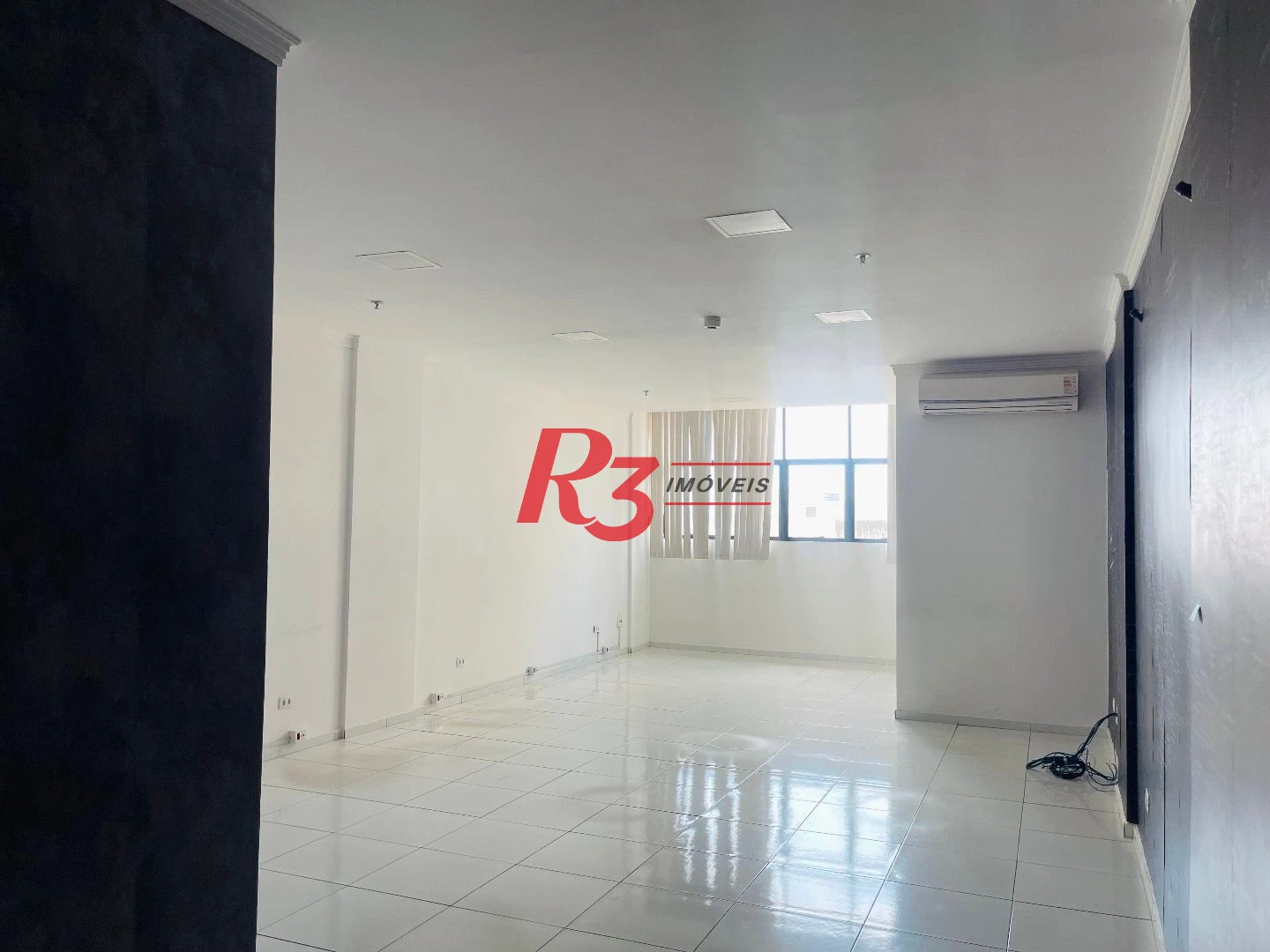 Sala para alugar, 55 m² por R$ 2.500,00/mês - Centro - Santos/SP