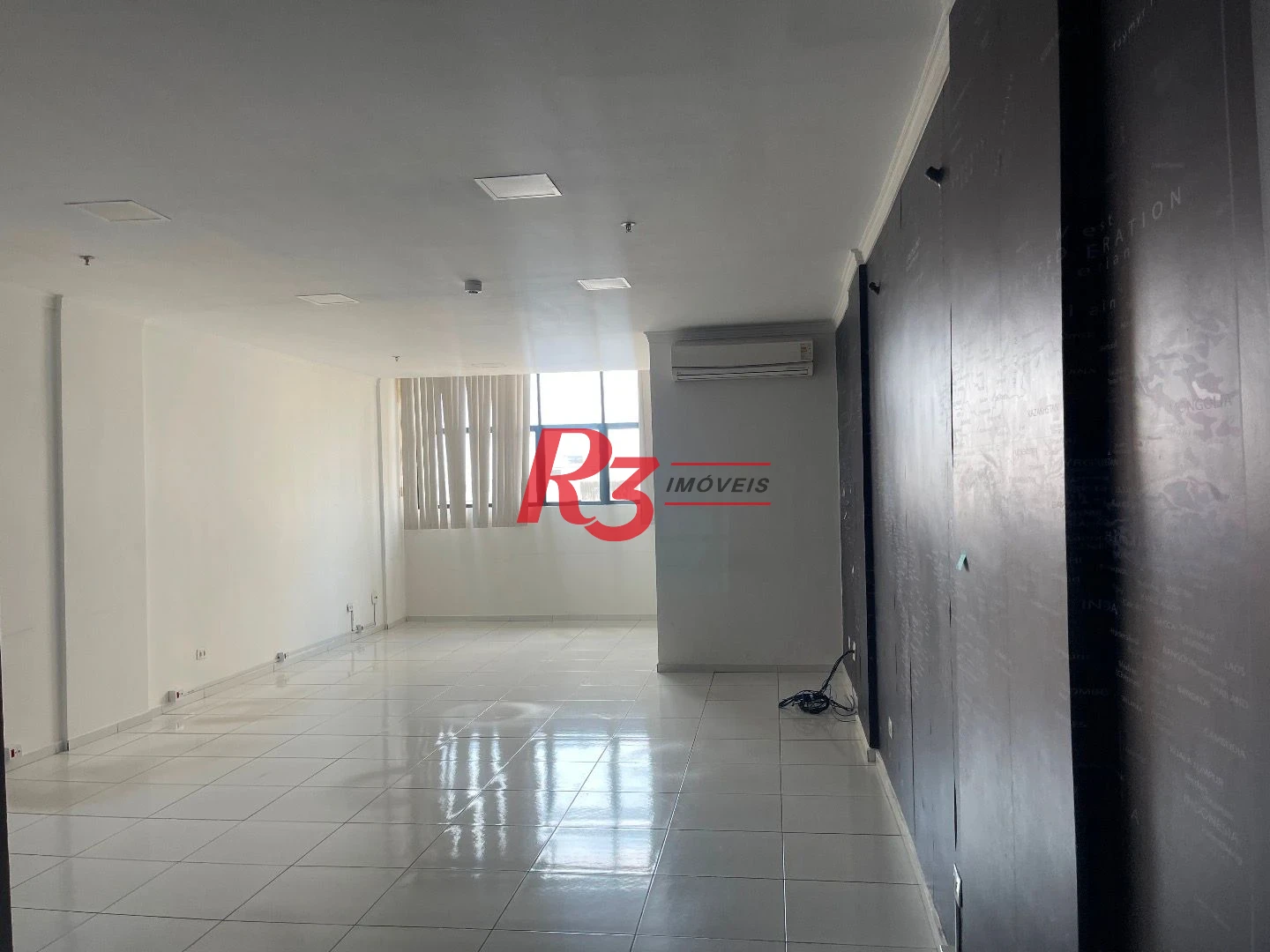 Sala para alugar, 55 m² por R$ 2.500,00/mês - Centro - Santos/SP