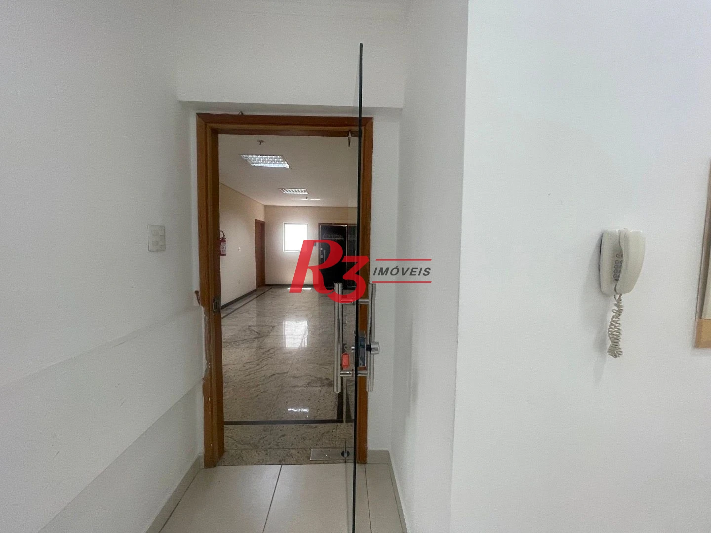 Sala para alugar, 55 m² por R$ 2.500,00/mês - Centro - Santos/SP