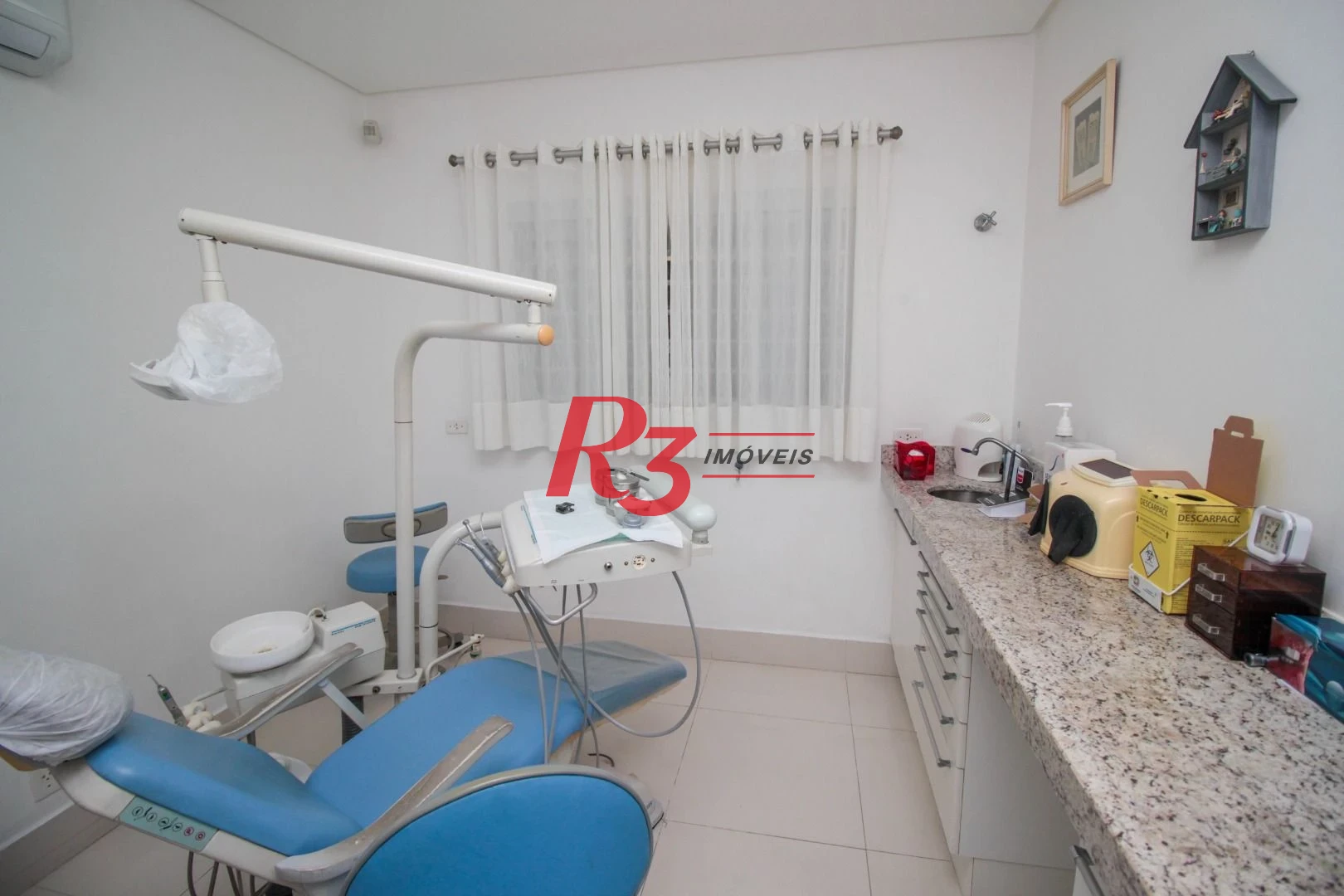 Sobrado com 4 dormitórios para alugar, 236 m² por R$ 18.000,00/mês - Embaré - Santos/SP
