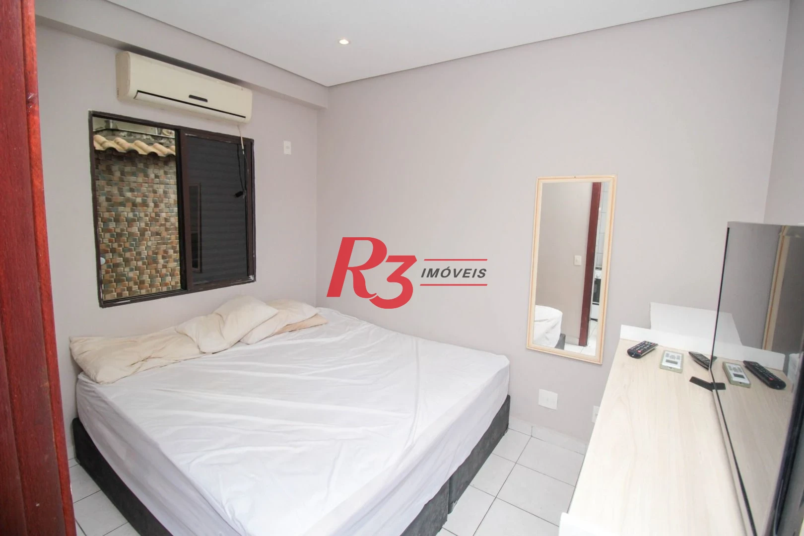 Sobrado com 4 dormitórios para alugar, 236 m² por R$ 18.000,00/mês - Embaré - Santos/SP