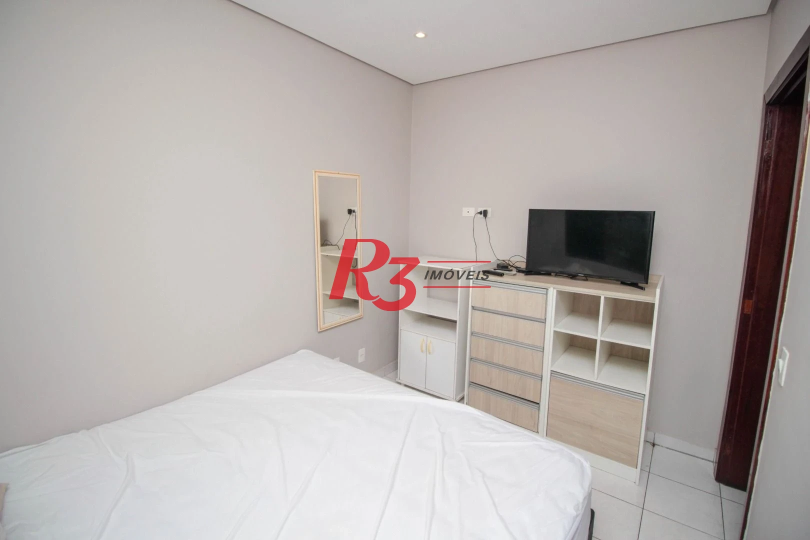 Sobrado com 4 dormitórios para alugar, 236 m² por R$ 18.000,00/mês - Embaré - Santos/SP