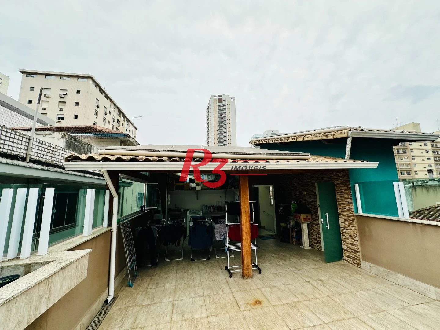 Sobrado com 4 dormitórios para alugar, 236 m² por R$ 18.000,00/mês - Embaré - Santos/SP