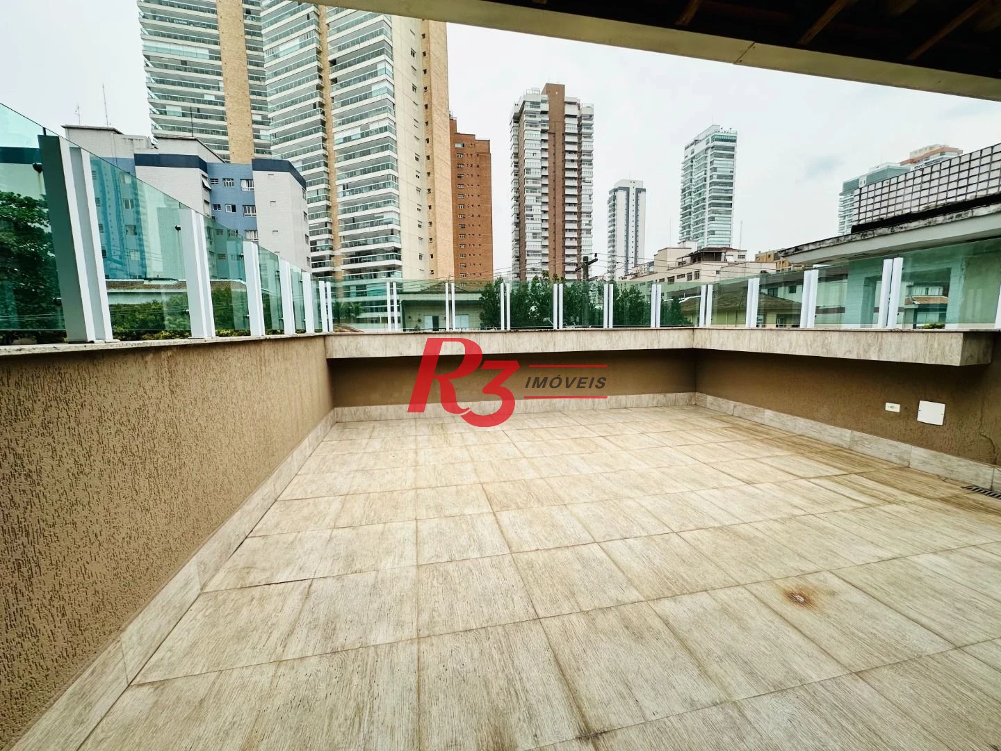 Sobrado com 4 dormitórios para alugar, 236 m² por R$ 18.000,00/mês - Embaré - Santos/SP