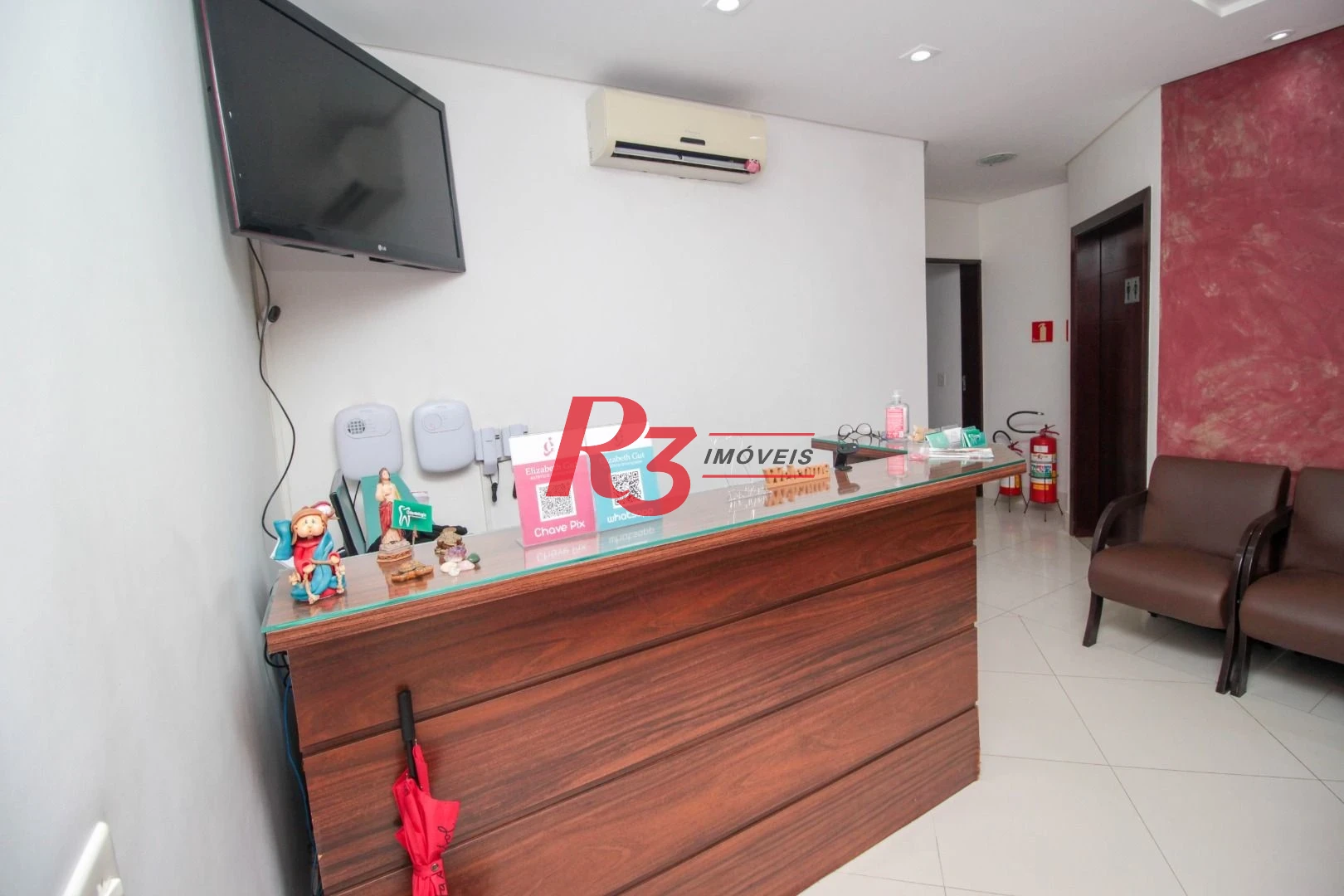 Sobrado com 4 dormitórios para alugar, 236 m² por R$ 18.000,00/mês - Embaré - Santos/SP