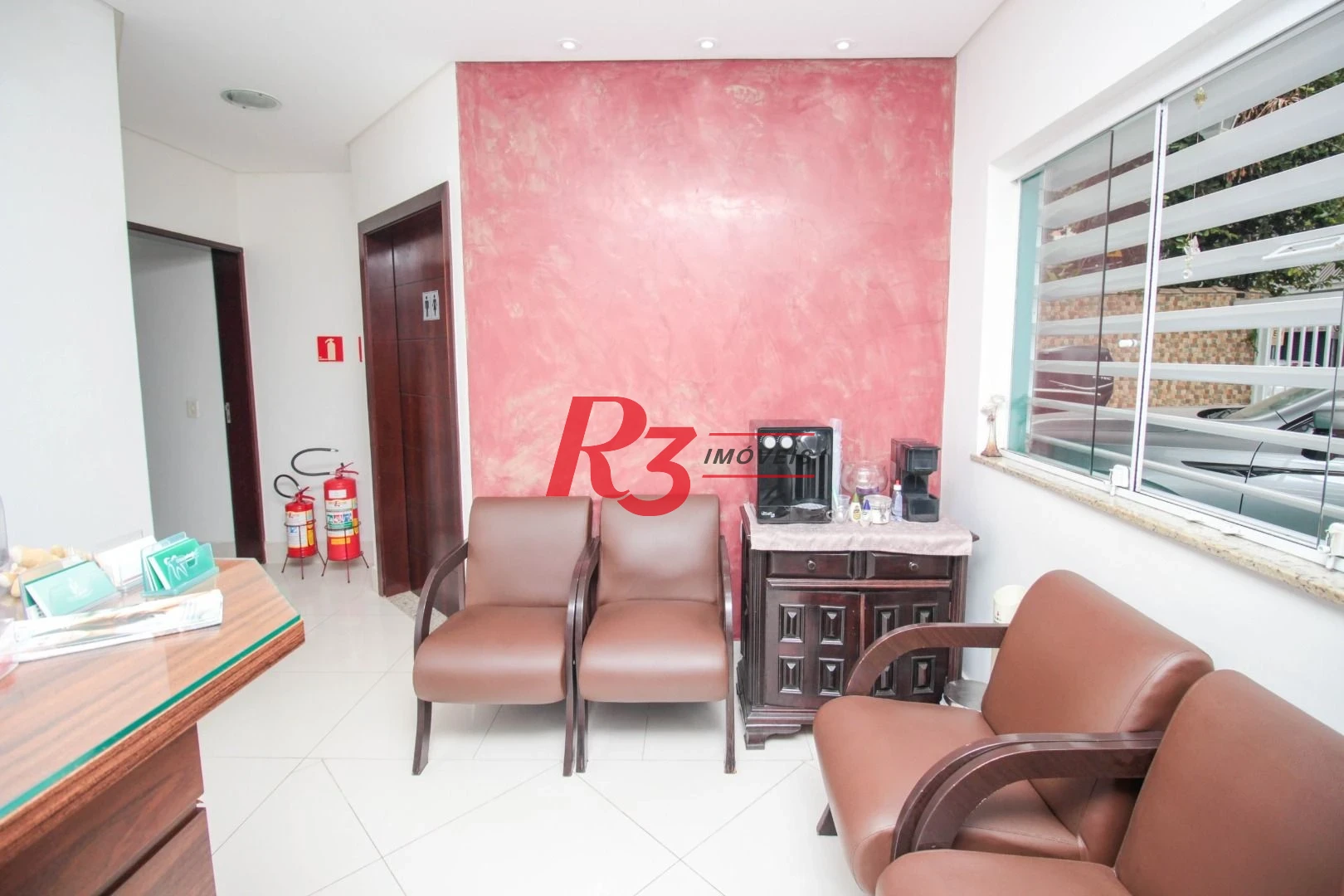 Sobrado com 4 dormitórios para alugar, 236 m² por R$ 18.000,00/mês - Embaré - Santos/SP
