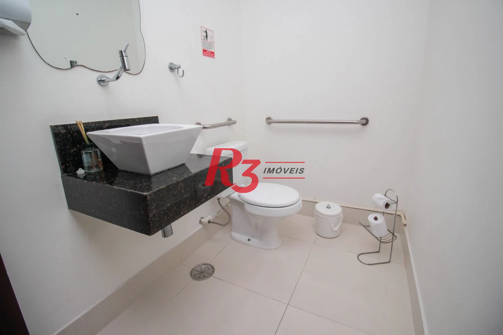 Sobrado com 4 dormitórios para alugar, 236 m² por R$ 18.000,00/mês - Embaré - Santos/SP