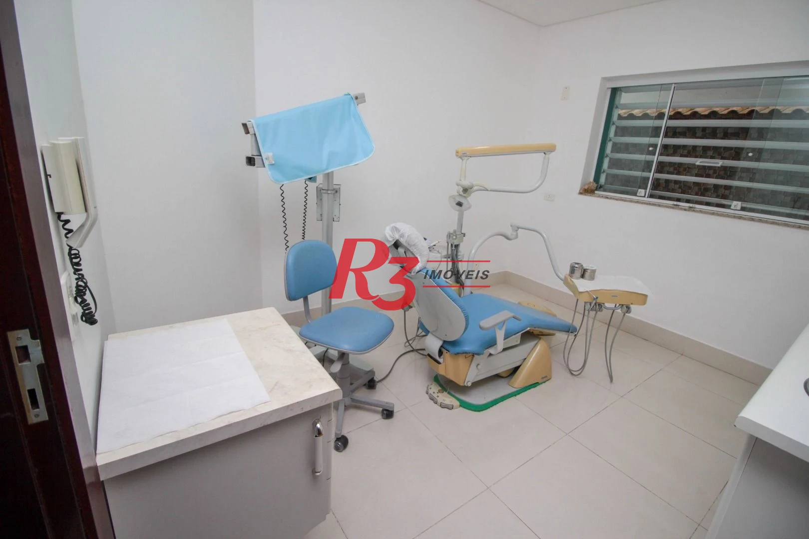 Sobrado com 4 dormitórios para alugar, 236 m² por R$ 18.000,00/mês - Embaré - Santos/SP