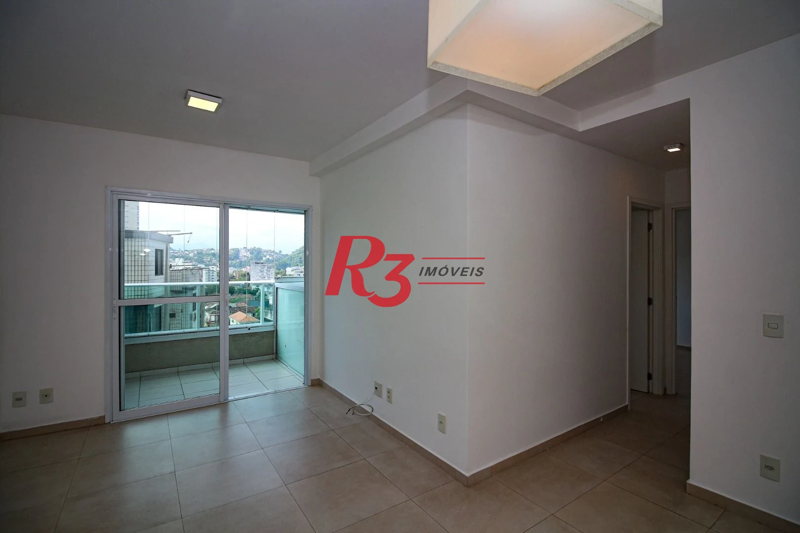 Apartamento com 2 dormitórios à venda, 63 m² por R$ 669.000,00 - Campo Grande - Santos/SP