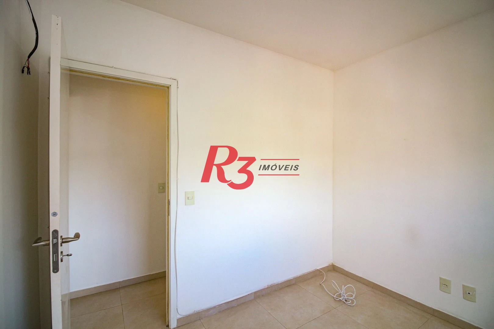 Apartamento com 2 dormitórios à venda, 63 m² por R$ 669.000,00 - Campo Grande - Santos/SP