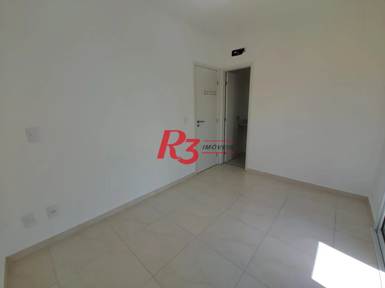 APARTAMENTO 2 QUARTOS PONTA DA PRAIA SANTOS