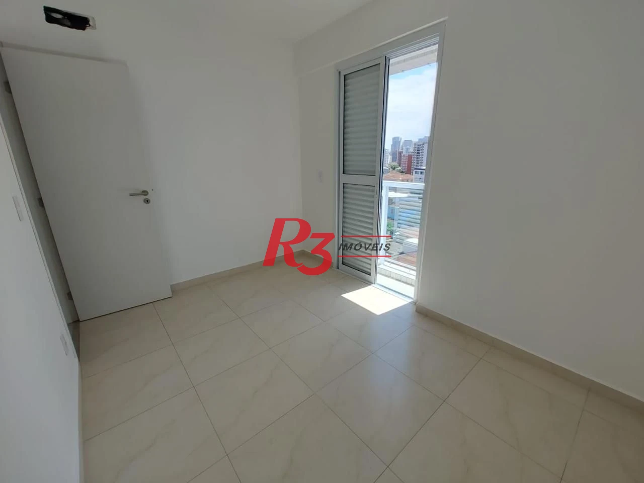 APARTAMENTO 2 QUARTOS PONTA DA PRAIA SANTOS
