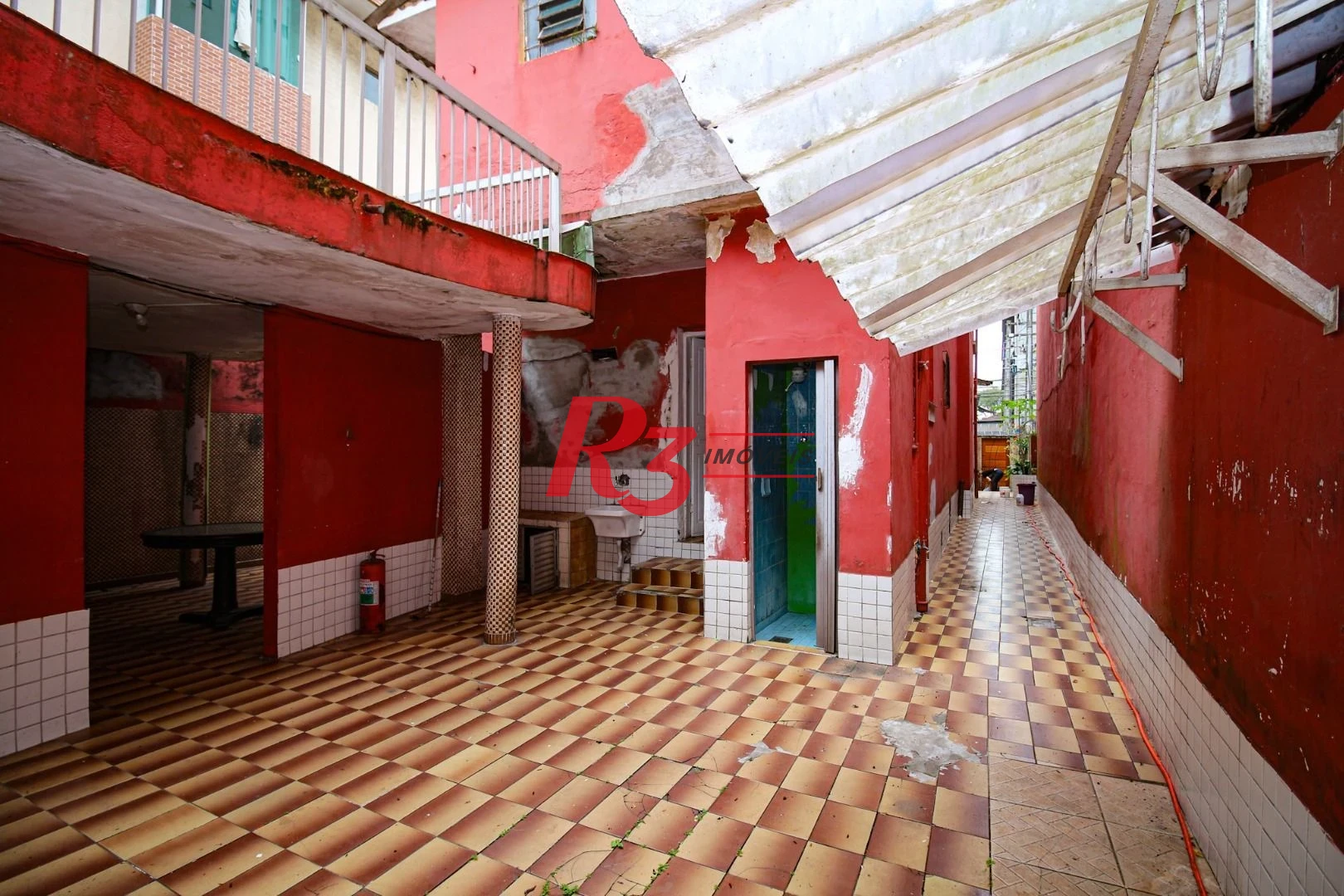 Casa para alugar, 250 m² por R$ 15.890,00/mês - Encruzilhada - Santos/SP