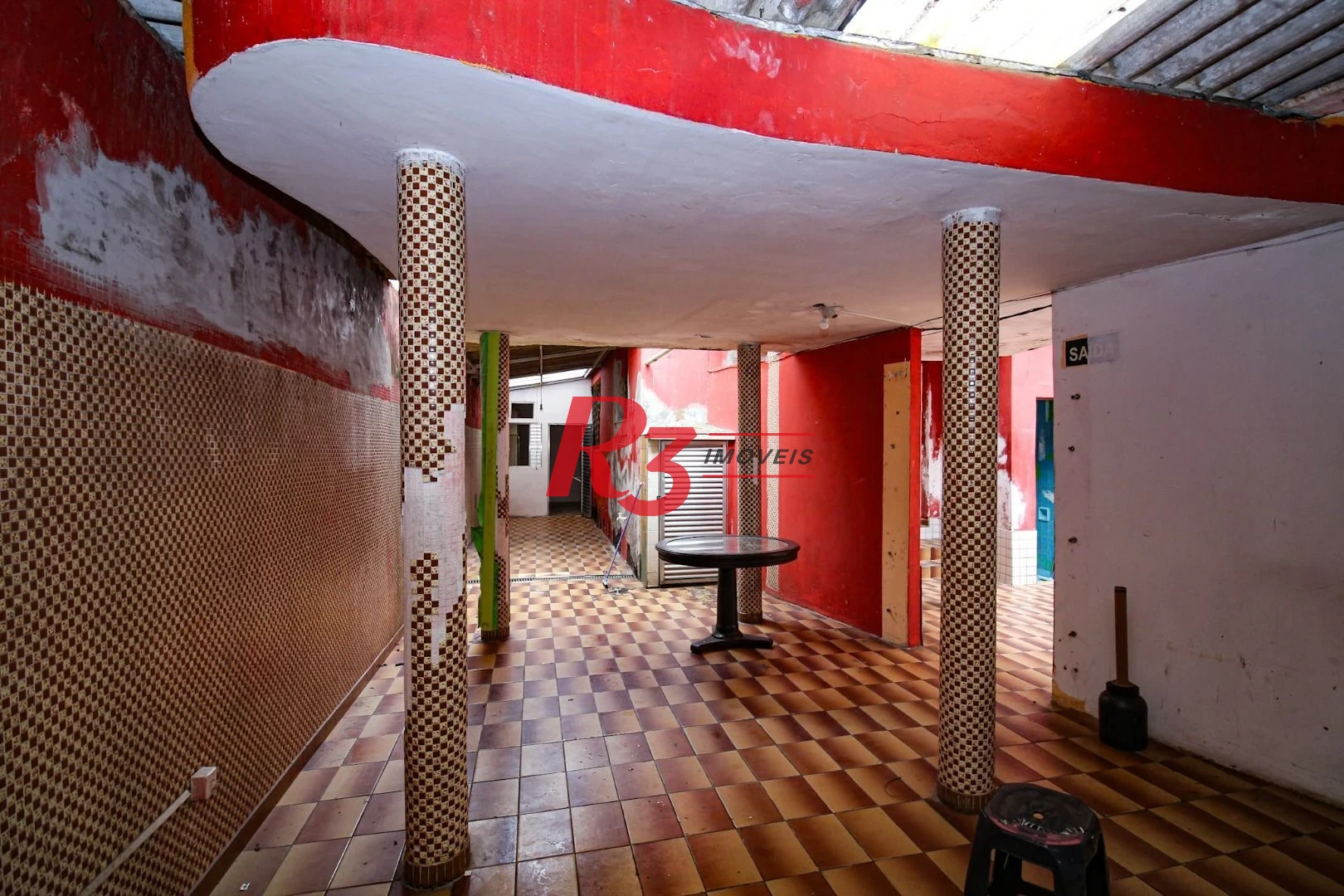 Casa para alugar, 250 m² por R$ 15.890,00/mês - Encruzilhada - Santos/SP