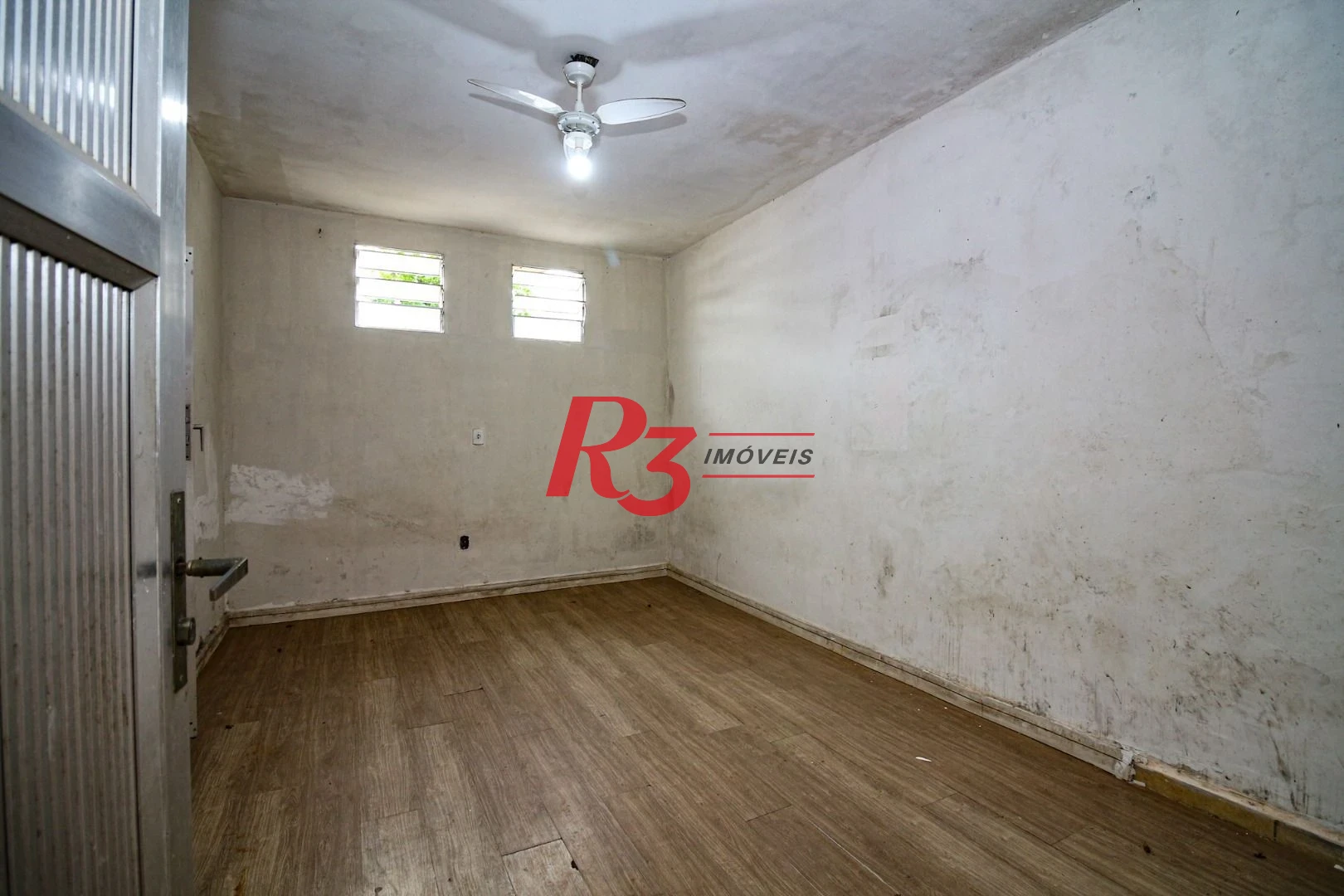 Casa para alugar, 250 m² por R$ 15.890,00/mês - Encruzilhada - Santos/SP
