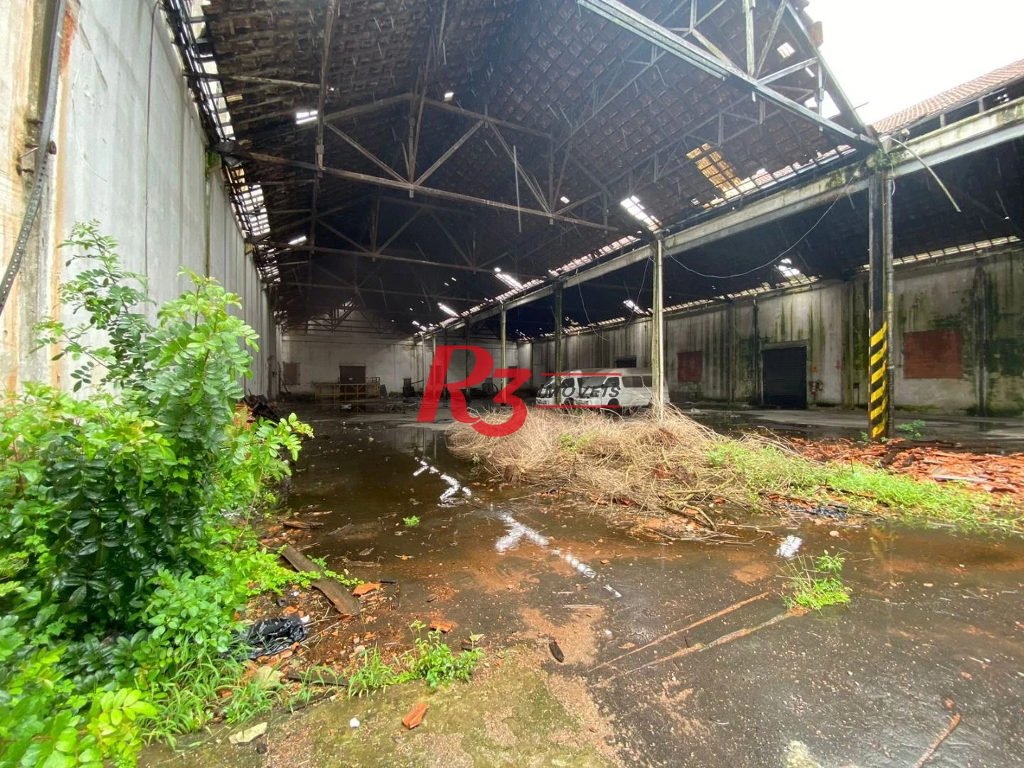 GALPÃO COM 6,300M2 PARA LOCAÇÃO PROXIMO A PERIMETRAL EM SANTOS