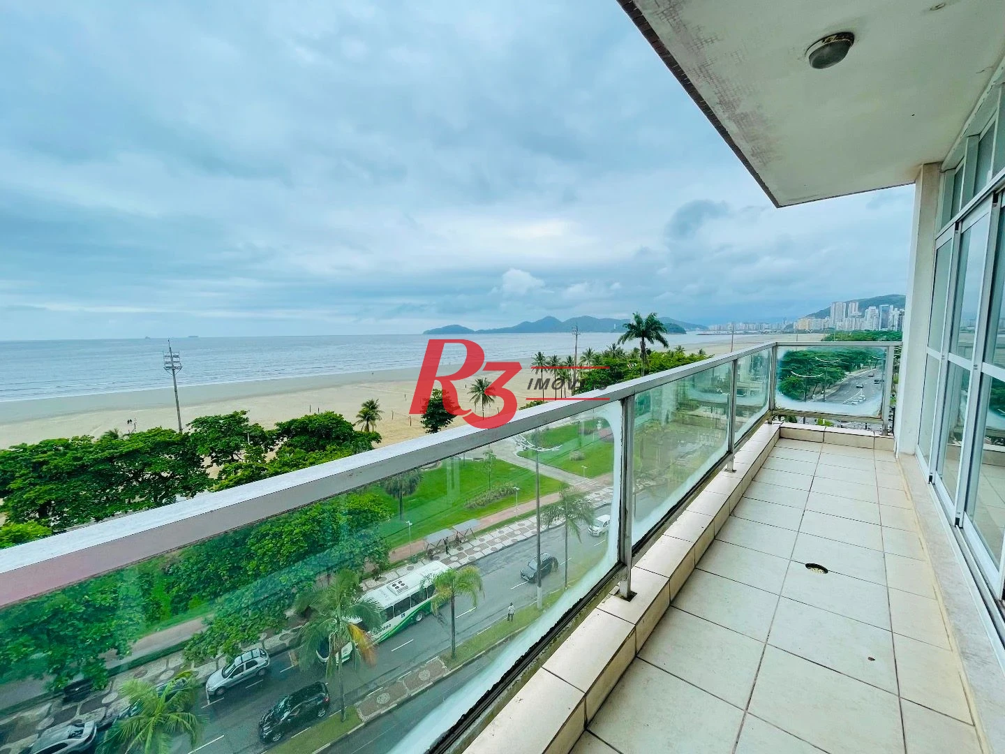 Apartamento com 3 dormitórios à venda, 137 m² por R$ 1.225.000,00 - Gonzaga - Santos/SP